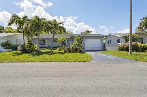 6708 NW 57th Drive, Tamarac FL - photo 8 of 9