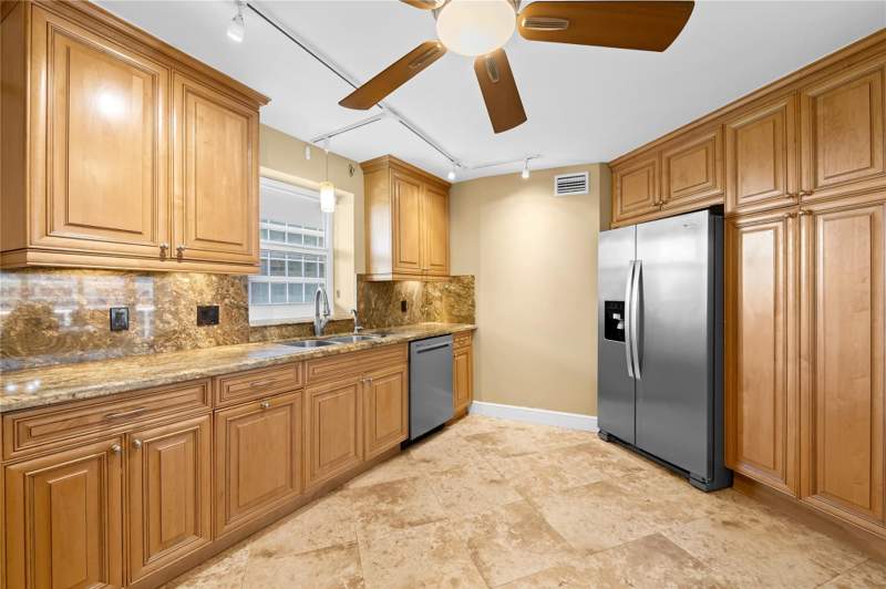 1 bedroom Condominium at 4100 Galt Ocean Drive #304, The Galleon, Fort Lauderdale — photo 3