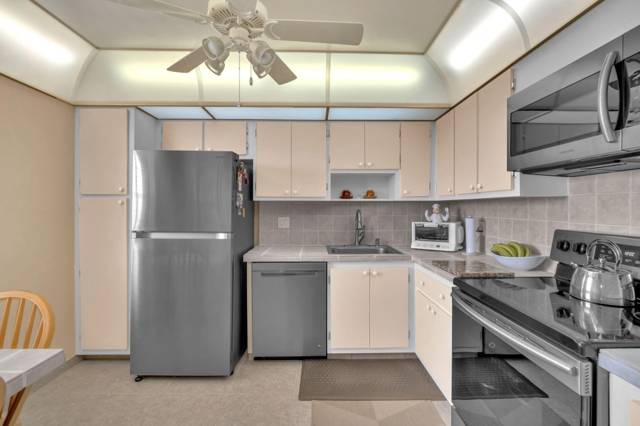 605 Oaks Drive #907
