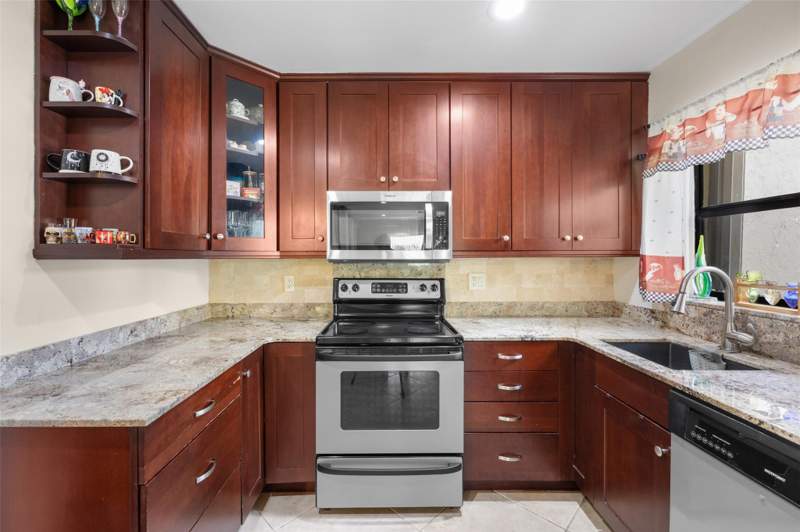 2 bedroom Condominium at 2963 Carambola Circle, Applewood Village IV, Coconut Creek — photo 4