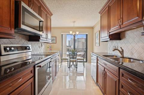 1201 S Ocean #704s, Hollywood FL - photo 8 of 23