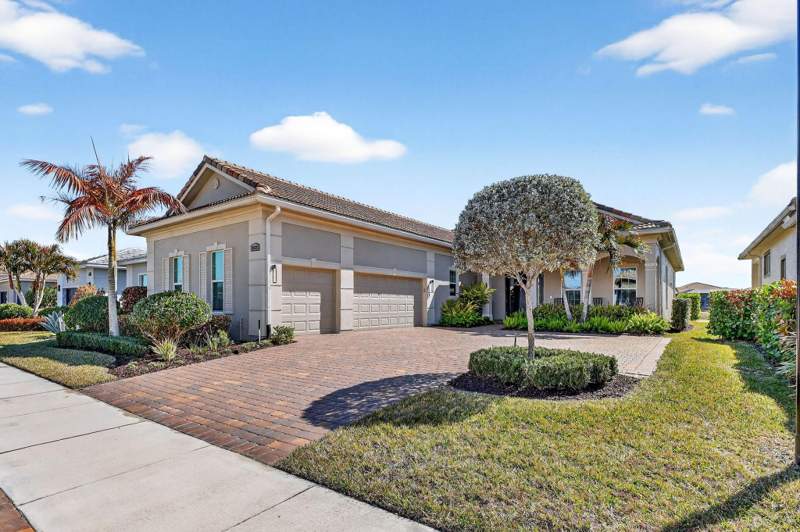 3 bedroom Single Family Residence at 8639 SW Flutto Way, Verano South Pud 1 - Pod, Port St. Lucie — photo 3