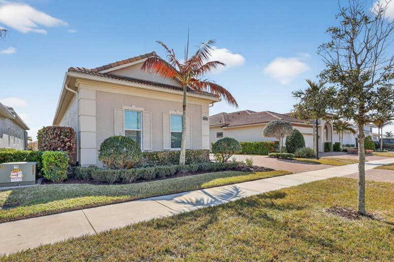 3 bedroom Single Family Residence at 8639 SW Flutto Way, Verano South Pud 1 - Pod, Port St. Lucie — photo 4
