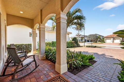 8639 SW Flutto Way, Port St. Lucie FL - photo 9 of 100