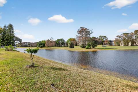 7917 NW 62nd Court, Tamarac FL - photo 7 of 51
