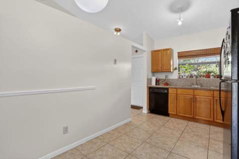 7917 NW 62nd Court, Tamarac FL - photo 17 of 51
