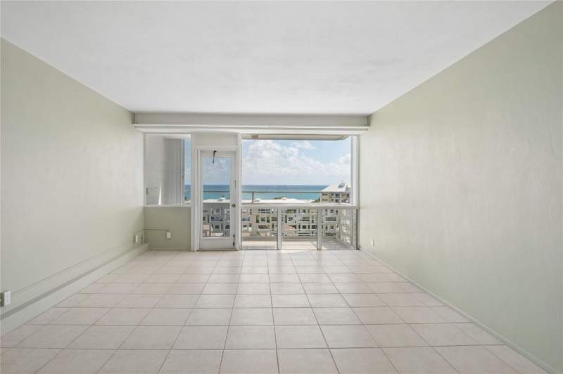 1 bedroom Stock Cooperative at 1900 S Ocean Drive #810, Breakwater Towers, Fort Lauderdale — photo 2