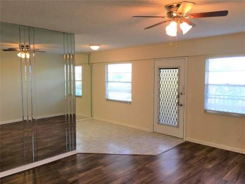 551 SW 135th Avenue #405b, Pembroke Pines FL - photo 7 of 32
