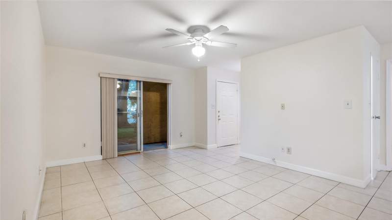 2 bedroom Condominium at 875 Riverside Drive #717, Savannah At Riverside, Coral Springs — photo 4