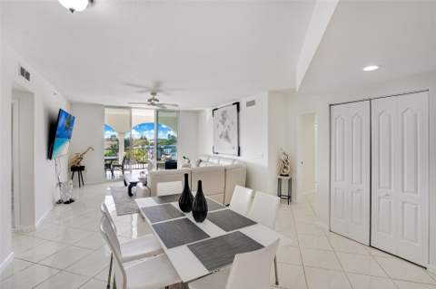 191 SE 20th Avenue #614, Deerfield Beach FL - photo 6 of 30