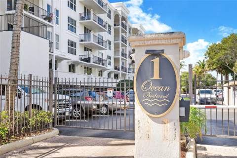 191 SE 20th Avenue #614, Deerfield Beach FL - photo 19 of 30
