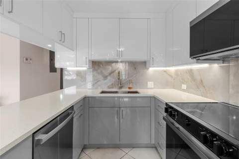 2122 Cambridge F #2122, Deerfield Beach FL - photo 12 of 44