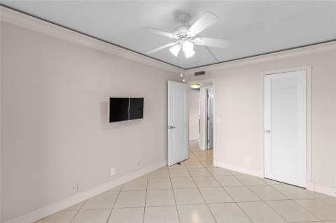 2122 Cambridge F #2122, Deerfield Beach FL - photo 22 of 44