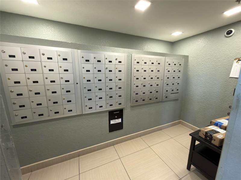 2 bedroom Condominium at 9440 SW 8 Street #208, Isle of Boca Dunes, Boca Raton — photo 4