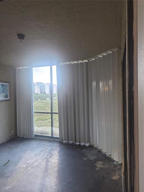 3252 Foxcroft Road #113, Miramar FL - photo 12 of 23