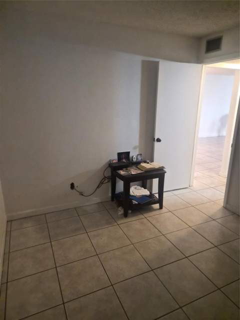 3252 Foxcroft Road #113, Miramar FL - photo 18 of 23