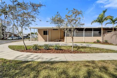 21411 NW 3rd Street, Pembroke Pines FL - photo 12 of 52