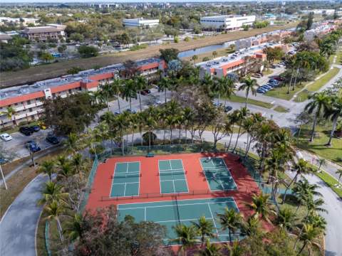 8081 N Sunrise Lakes Drive #203, Sunrise FL - photo 17 of 19