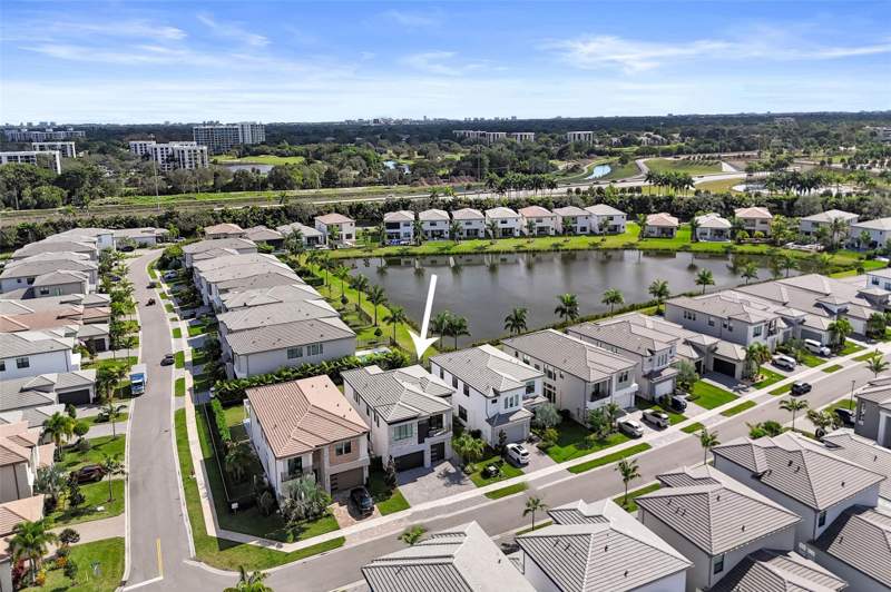 5 bedroom Single Family Residence at 20044 Hirono Lane, Boca Raton Golf Course Pu, Boca Raton — photo 2