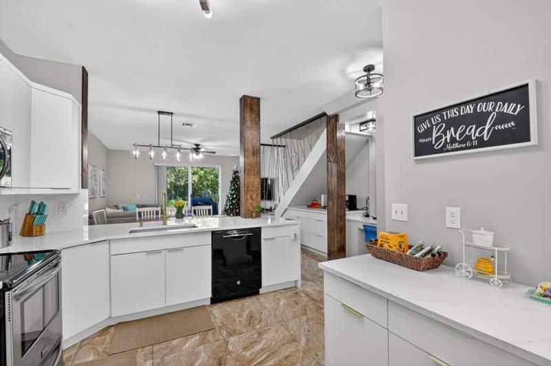 3 bedroom Townhouse at 224 Foxtail Drive #D, Charter Club Of Palmbeach, Greenacres — photo 5