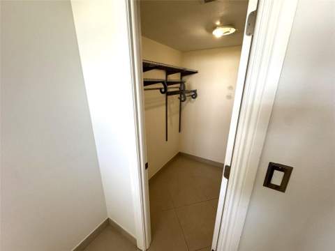 4800 Bayview Drive #406, Fort Lauderdale FL - photo 12 of 26