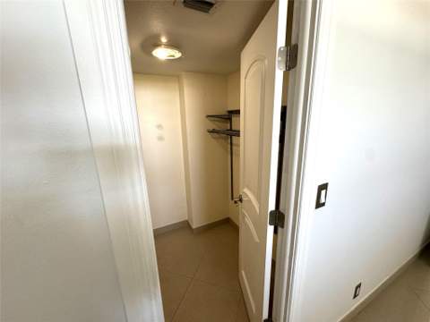4800 Bayview Drive #406, Fort Lauderdale FL - photo 13 of 26