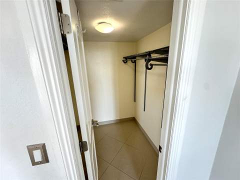 4800 Bayview Drive #406, Fort Lauderdale FL - photo 21 of 26
