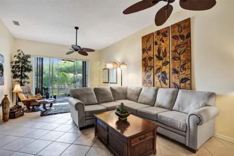 10116 Lombardy Drive #10116, Tamarac FL - photo 22 of 48