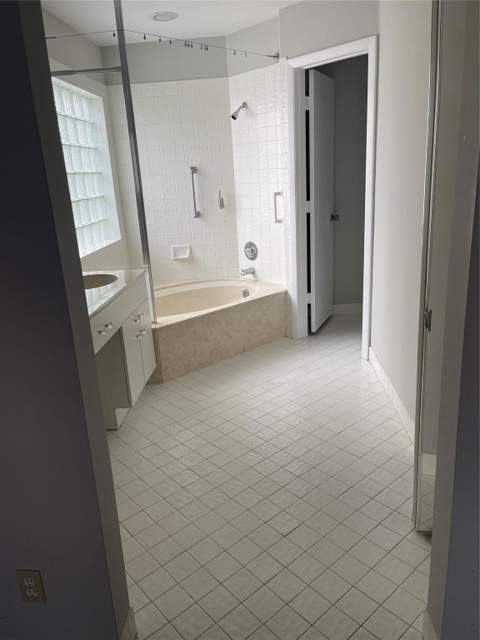 480 Somerset Way, Weston FL - photo 8 of 16