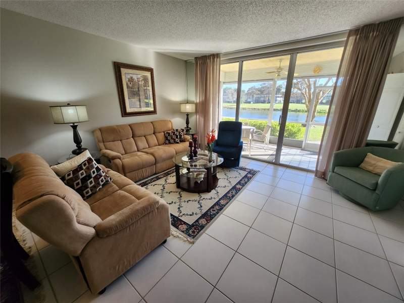 3 bedroom Condominium at 4030 W Palm Aire Drive #101, No 102 Palm-Aire Country Club, Pompano Beach — photo 4