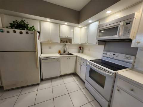 4030 W Palm Aire Drive #101, Pompano Beach FL - photo 10 of 57