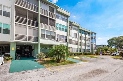 2751 Taft Street #305, Hollywood FL - photo 22 of 22
