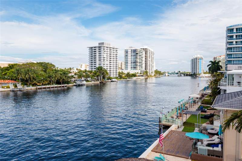 2 bedroom Condominium at 615 Bayshore Drive #301, La Cascade, Fort Lauderdale — photo 2
