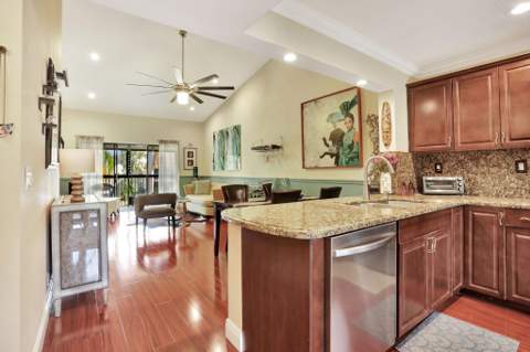 3273 Carambola Circle #23137, Pompano Beach FL - photo 9 of 47