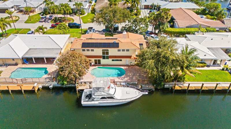 5 bedroom Single Family Residence at 1031 NE 27th Avenue, Harbor Village Sec I 46-8, Pompano Beach — photo 1