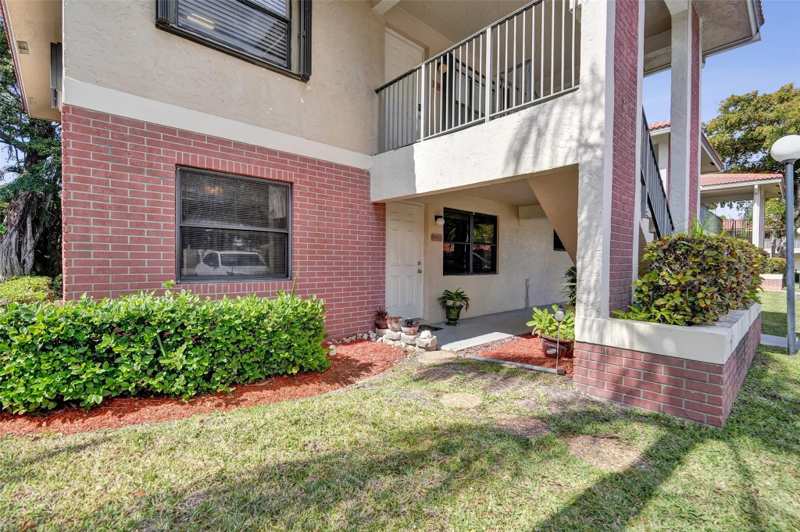 2 bedroom Condominium at 9629 NW 4th Street #4a, Royal Grenadier Condomini, Coral Springs — photo 1