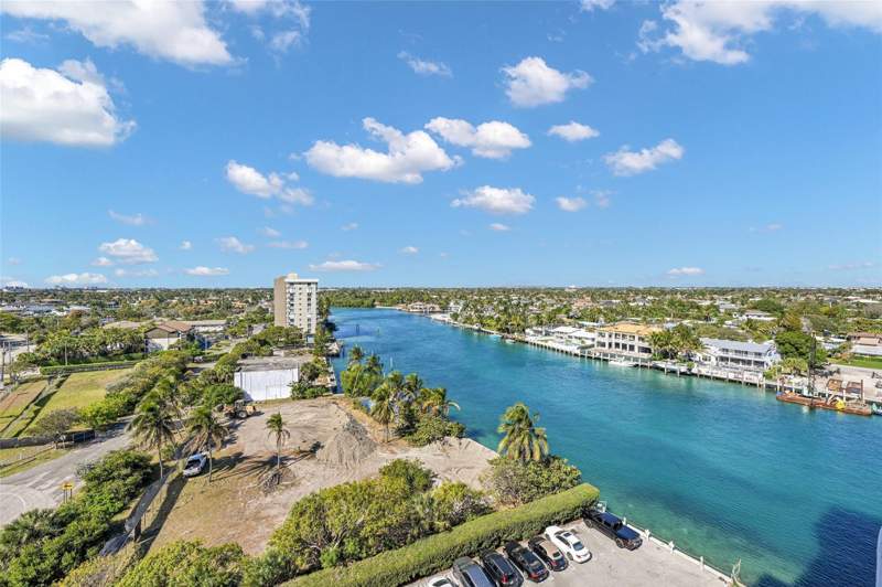 2 bedroom Condominium at 2639 N Riverside Drive #1005, Hillsboro Light Towers Co, Pompano Beach — photo 4