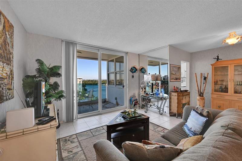 2 bedroom Condominium at 2639 N Riverside Drive #1005, Hillsboro Light Towers Co, Pompano Beach — photo 5