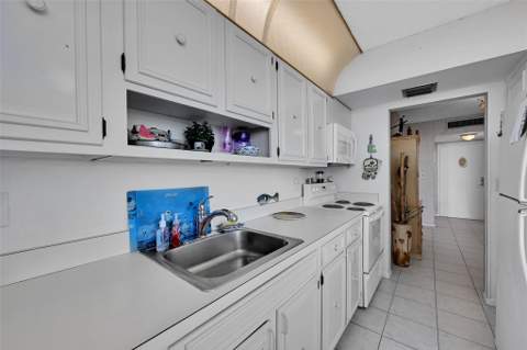 2639 N Riverside Drive #1005, Pompano Beach FL - photo 15 of 34