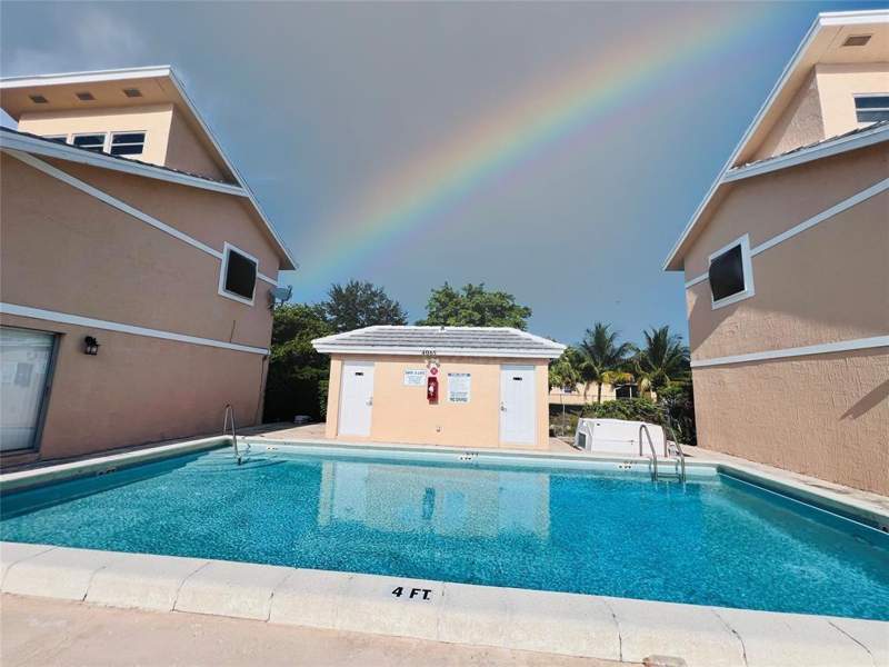 2 bedroom Condominium at 3947 Coral Springs Drive #22, The Haylofts Of Coral Spr, Coral Springs — photo 2