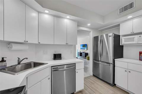 3700 Galt Ocean Drive #1114, Fort Lauderdale FL - photo 8 of 38