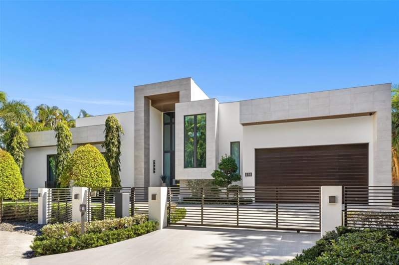 4 bedroom Single Family Residence at 816 Riviera Isle Drive, Riviera, Fort Lauderdale — photo 3