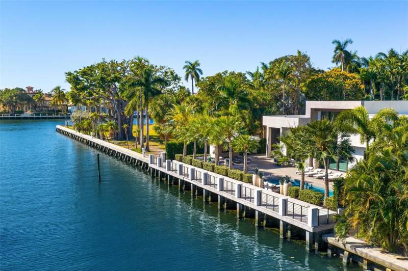 4 bedroom Single Family Residence at 816 Riviera Isle Drive, Riviera, Fort Lauderdale — photo 5