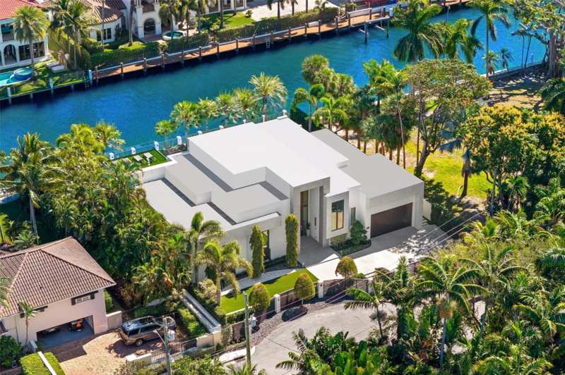 4 bedroom Single Family Residence at 816 Riviera Isle Drive, Riviera, Fort Lauderdale — photo 1