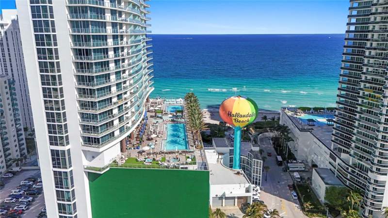 4 bedroom Condominium at 4111 S Ocean Drive #3501,3502, Lyfe Beach Resort, Hollywood — photo 3