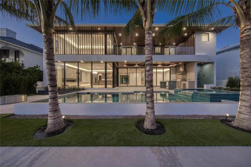5 bedroom Single Family Residence at 2508 Delmar Place, Gould Island 15-62 B, Fort Lauderdale — photo 1