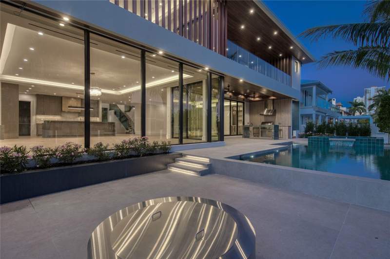 5 bedroom Single Family Residence at 2508 Delmar Place, Gould Island 15-62 B, Fort Lauderdale — photo 4