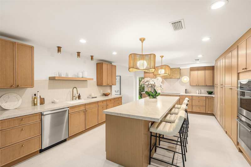 3 bedroom Single Family Residence at 4877 Pineview Circle, Seagate Country Club, Delray Beach — photo 1