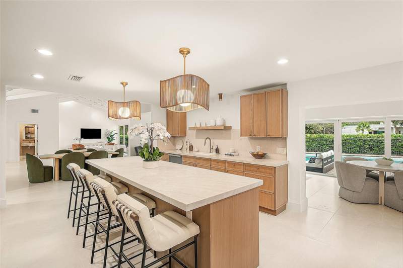 3 bedroom Single Family Residence at 4877 Pineview Circle, Seagate Country Club, Delray Beach — photo 4