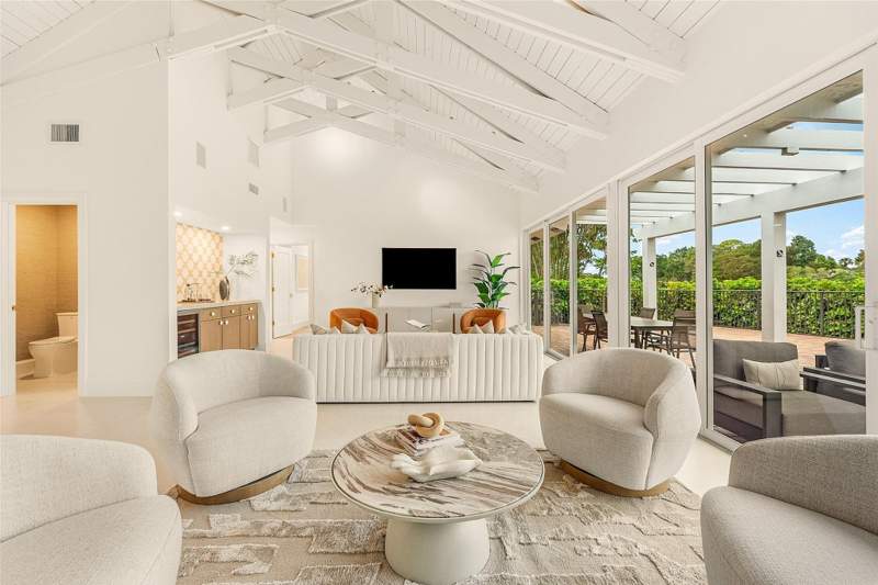 3 bedroom Single Family Residence at 4877 Pineview Circle, Seagate Country Club, Delray Beach — photo 5
